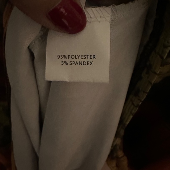 Beautiful 4x women’s top - Picture 4 of 5